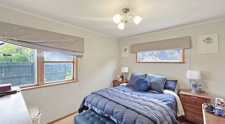 HOKOWHITU - 3 BEDROOMS - Photo 3