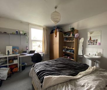 7 bedroom semi-detached house to rent - Photo 5