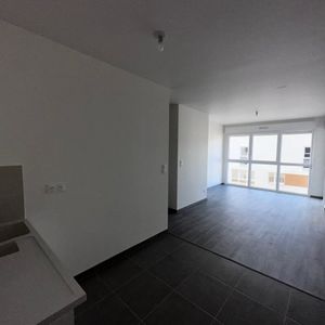 Location Appartement 2 pièces 45 m² Louviers - Photo 2