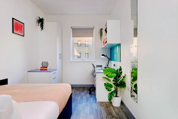 Silver Ensuite - Single Occupancy - Photo 1