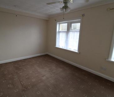 2 bedroom end of terrace house to rent - Photo 6