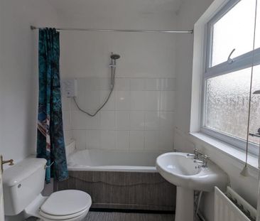 2 Beds - Terraced House - - Photo 4