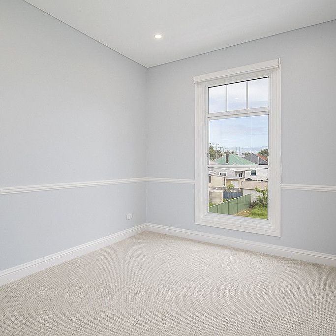 "Your Hamptons-Inspired Haven - Spacious Four Bedroom Family Home" - Photo 1