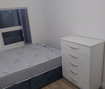 Room in a Shared House, Smithdown Road, L7 - Photo 2