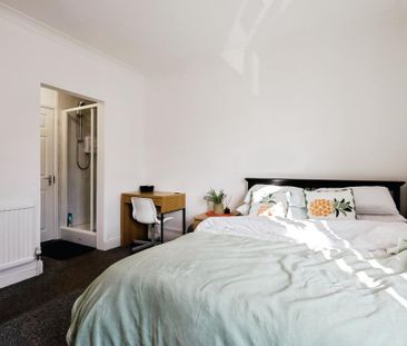 4 bedroom terraced house to rent - Photo 6