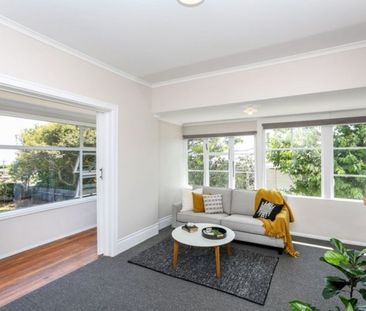 544 Devon Street West, Blagdon - Photo 2