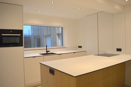 Gerenoveerde woning met tuin, garage en 3 slaapkamers in Bellegem - Photo 4