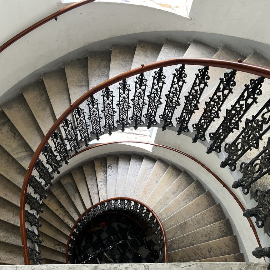 GENERALSANIERTE WOHNUNG IM ALTBAU - UNBEFRISTET - Foto 1