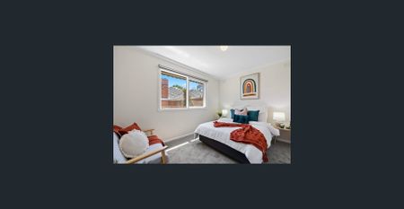 Reserve-Facing Gem in the Heart of Boronia - Photo 4