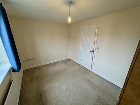 2 bedroom semi-detached house to rent - Photo 3