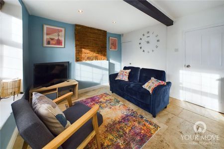 2 bedroom end of terrace house to rent - Photo 3