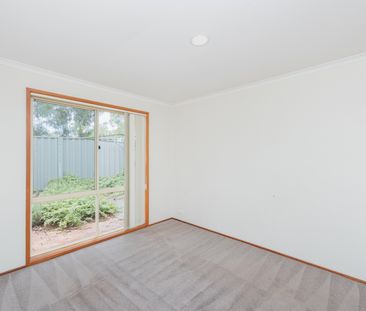 4 Nairn Place, Macquarie ACT 2614 - Townhouse For Rent | Domain - Photo 4