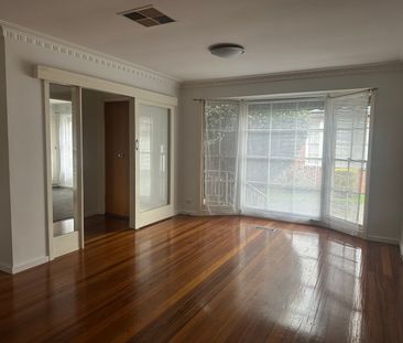 6/131 Studley Road, Eaglemont - Photo 2