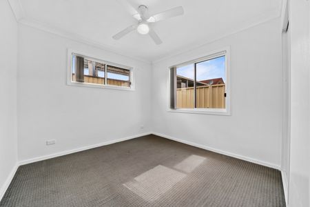 Neat 2 Bedroom Granny Flat - Photo 4
