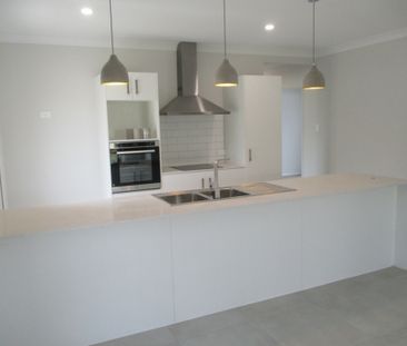 Ballina Heights Home - Photo 5