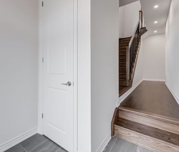 For Lease - 73 Gemini Drive, Barrie, Ontario - Photo 3