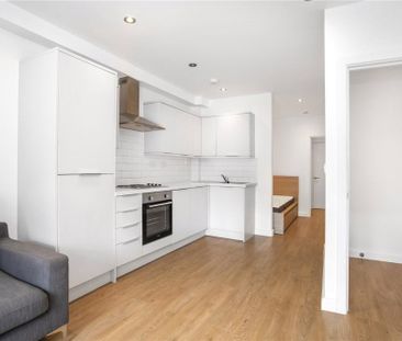 Studio to rent - Photo 5