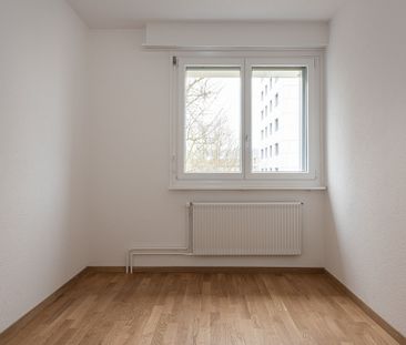 MODERNE UND HELLE WOHNUNG ZU VERMIETEN - Foto 4