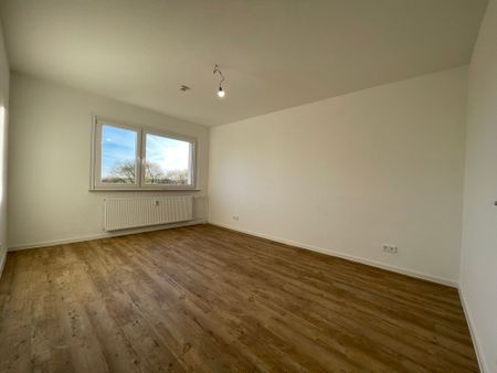 *schöne Balkonwohnung in 1A Lage*Tageslichtbad* - Foto 3