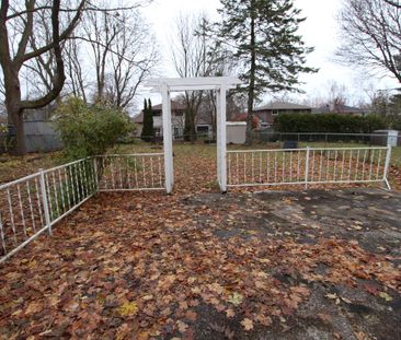 For Lease - 8 Meadowland Avenue Unit# Upper Unit, Barrie, Ontario - Photo 4