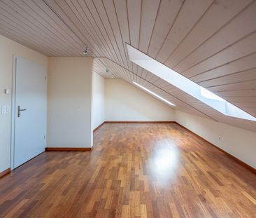 Exklusive 5.5-Zimmer-Dachwohnung mit direktem Liftzugang - Photo 1