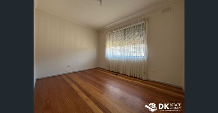 Family Home in Prime Sunshine West Location - Photo 5