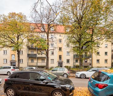 Helle 3-Zimmer-Wohnung mit Balkon am Schäfflerbach in Augsburg - Foto 6