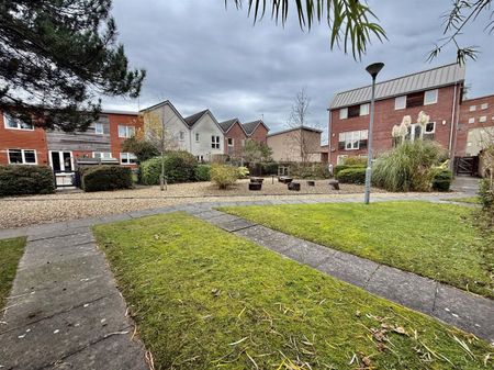 Christmas Place, The Staiths, Gateshead - Photo 4