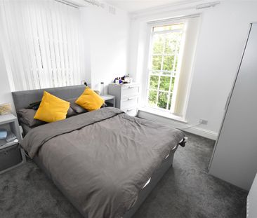 Park Road North, Birkenhead - Photo 4