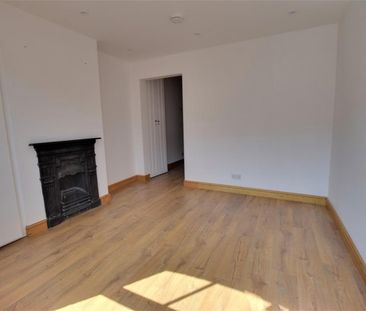 Grover Road, Oxhey Vilage, Watford - Photo 1