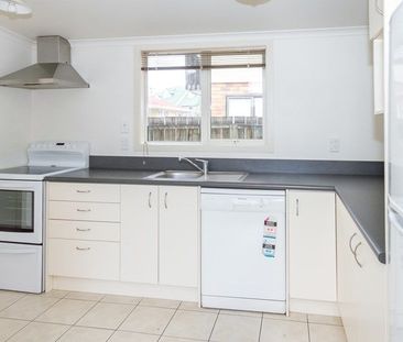 Spacious 2 Bed Unit in Hamilton East - Photo 6