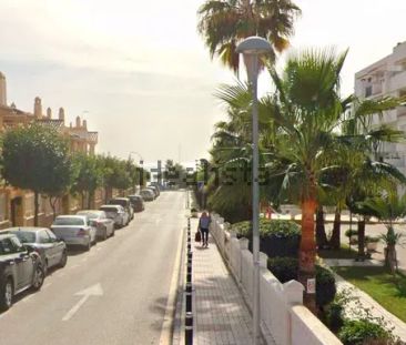 Alquiler de piso en Avenida de la Torre - Photo 2