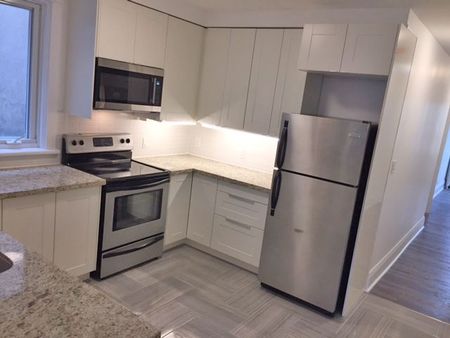 For Lease - 734 St Clair Avenue Unit# 1, Toronto, Ontario - Photo 5