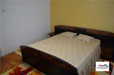 Ap. 2 Camere Mobilat si Utilat de Inchiriat Zona Ultracentrala - Fotografie 5