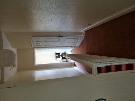 Terraced House to rent on - Photo 2