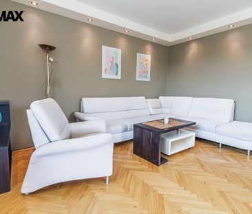 Pronájem domu 286 m² s pozemkem 721 m² - Photo 2