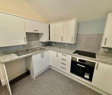 2 bedroom flat to rent - Photo 4