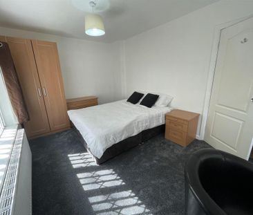 6 bedroom terraced house to rent - Photo 6