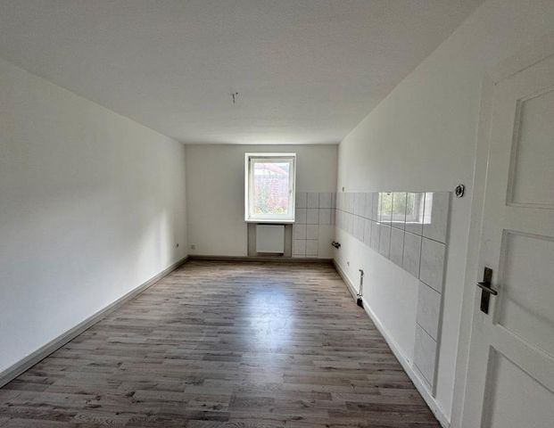 Schöne Renovierte 2 Zimmer Wohnung in Wuppertal-Barmen - Photo 1