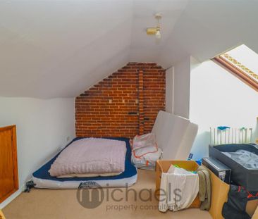 3 bedroom terraced house to rent - Photo 2