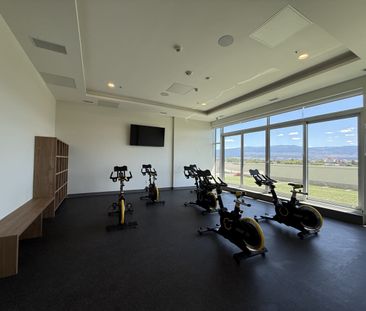 Rest of October FREE! 1 Bdrm+Den at Water St. by the Park: Brand New! - Photo 1