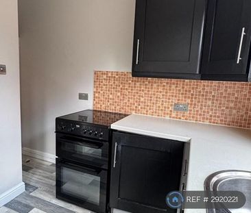 2 bedroom terraced house to rent - Photo 6