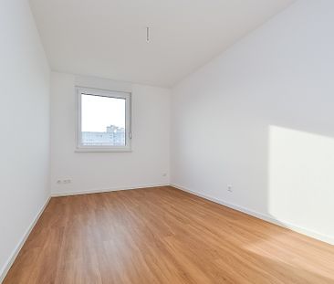 KOMFORTABEL WOHNEN - 3-ZIMMER MIT AUFZUG, BALKON, FUSSBODENHEIZUNG UND EINBAUKÜCHE - Foto 4