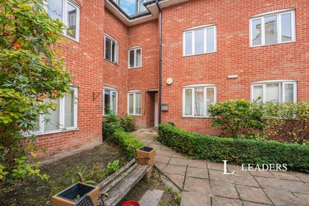 1 bedroom flat to rent - Photo 5