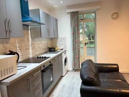 1 bedroom apartment to rent - Photo 2