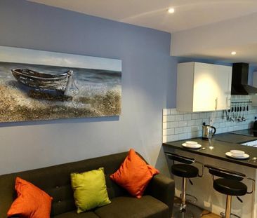 1 bedroom in a house share to rent - Photo 4