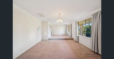 Comfortable Family Living with Plenty of Space - Photo 5