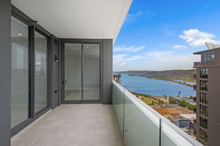 Uniquely Customised Brand-New 3-Bed Apartment in the Heart of Gosford CBD - Photo 5