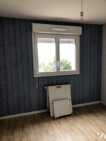 A LOIUER BOUGUENAIS LES COUETS GAUDINIERE - Maison T6 - 4 chambres - garage et jardin - Photo 3