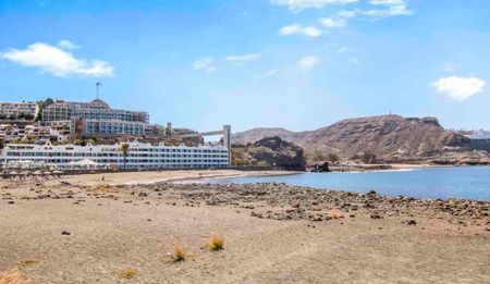 First Line Beach - Photo 2